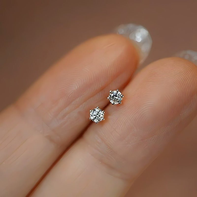 Mini 925 Sterlingsølv Ørestikker med Klar Rund Zirkonia – Klassiske og Tidløse - Lilla Villa