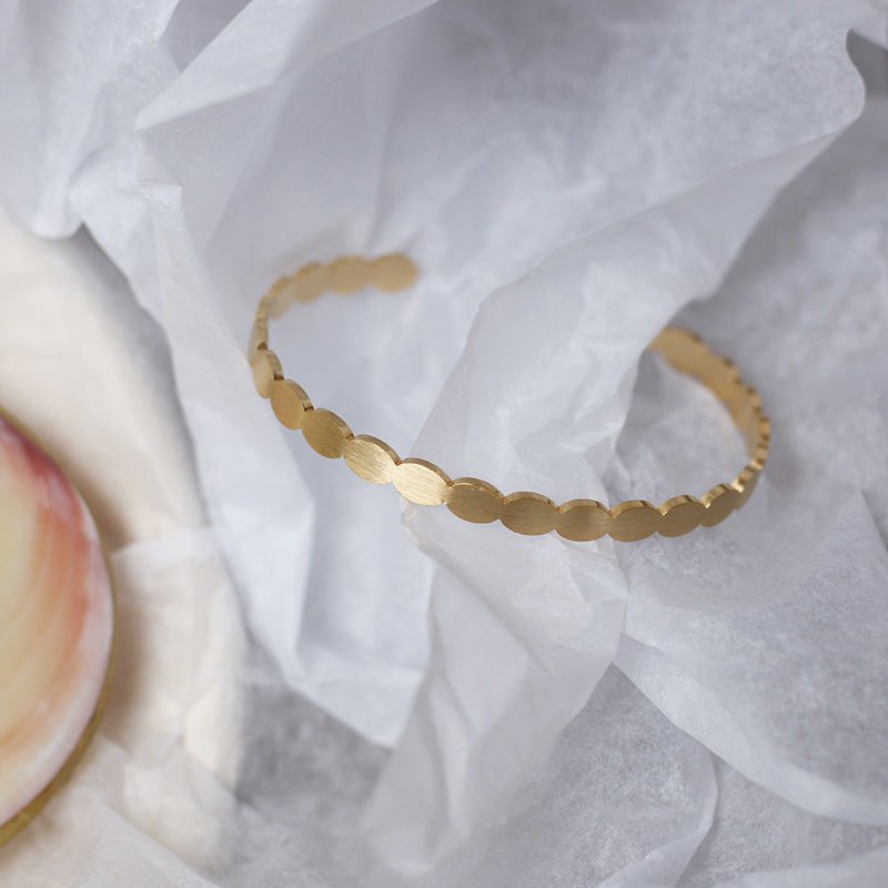 Minimalistisk Elegant 18K Forgyldt 316L Rustfrit Stål Åben Armring/armbånd – Justerbar Design - Lilla Villa