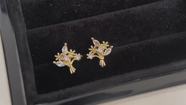 14K Forgyldte Blomsterbuket Øreringe med Zirkonia – Elegant og Fin Detalje