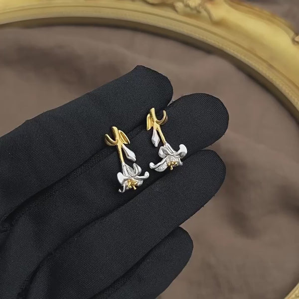 Fransk inspireret dobbeltfarvet blomst Øreringe med 14K Forgyldt & 925 Sølv Nål