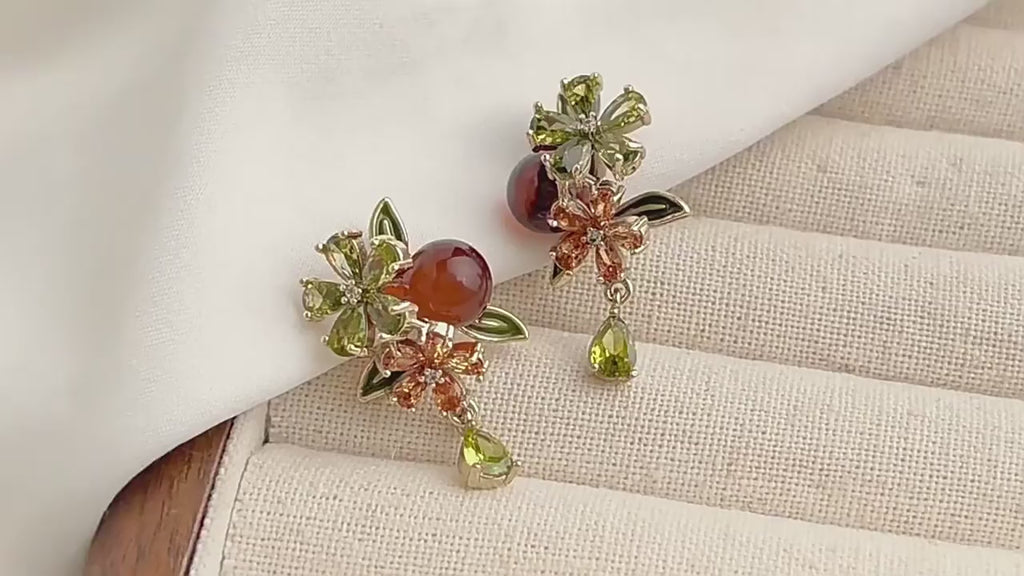 Kakiblomst Øreringe – Vintage Blomsterdesign med 14K Forgyldt & 925 Sølv Nål