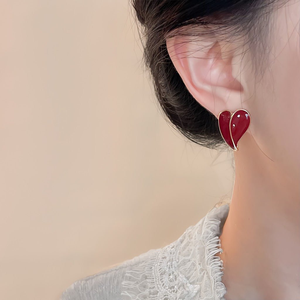 Rød Emalje Hjerte Øreringe – 14K Forgyldt Design & 925 Sølv Nål - Lilla Villa