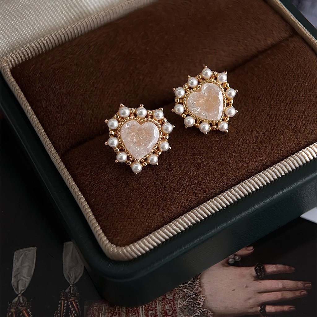 Romantiske Hjerteformede Perle Øreringe – 14K Forgyldt & 925 Sølv Nål - Lilla Villa