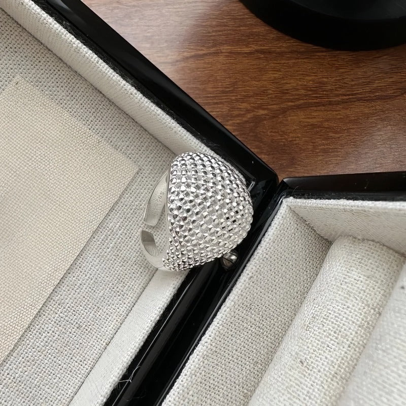 S925 Sterlingsølv Dome Justerbar Ring – Elegant Design med Struktur og Volumen - Lilla Villa