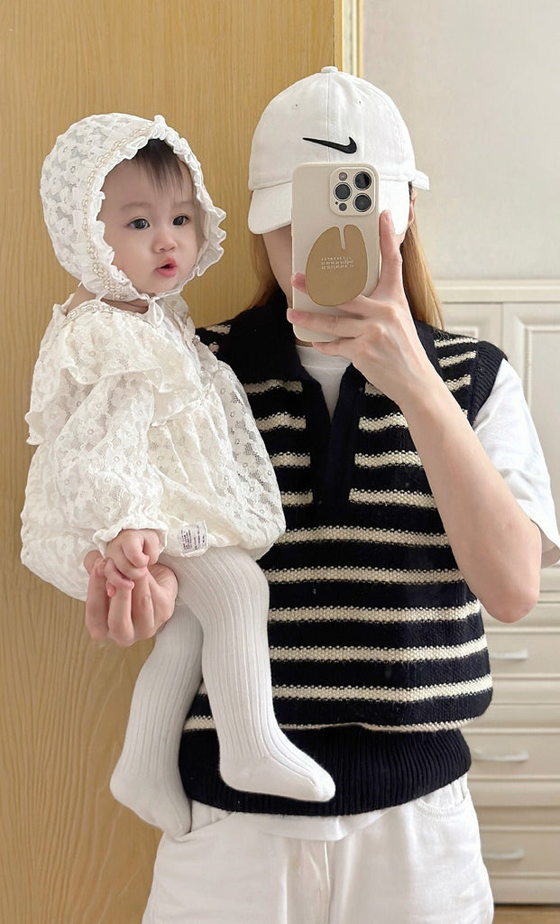 Smuk baby body med blonder og hatte(0 - 18 mdr.) - Lilla Villa