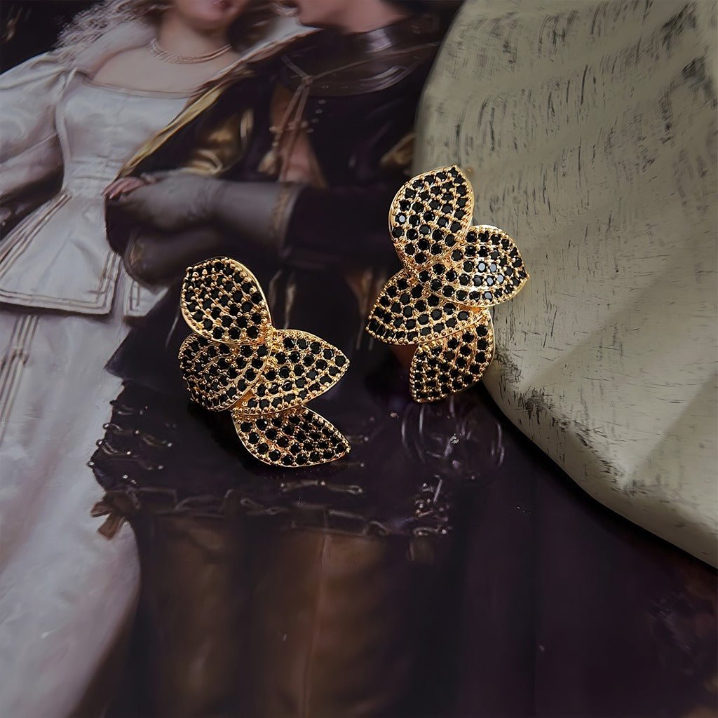 Sort Krystal Blad Øreringe – 14K Forgyldt & 925 Sølv Nål Design - Lilla Villa