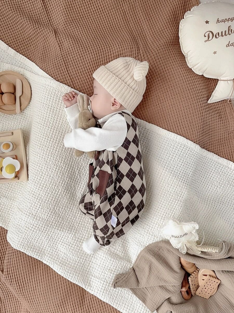 Stilfuld babyheldragt med aftagelig slips(0 - 18 mdr.) - Lilla Villa