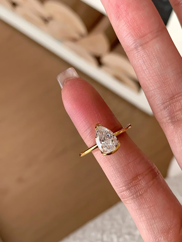 Tåreformet Zirkonia Ring i 925 Sterling Sølv med 14K Forgyldning - Lilla Villa