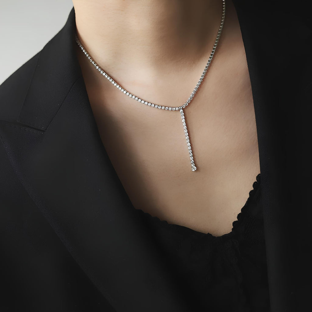Titanium Stål Halskæde med Cubic Zirkonia og Lang Tynd Kvast – Stilfuldt og Moderne Design - Lilla Villa